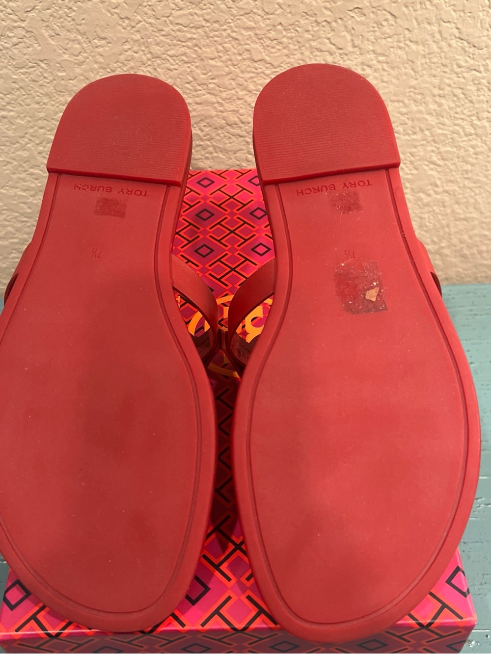 Tory Burch Red Miller Leather Thong Sandals - Picture 4 of 7